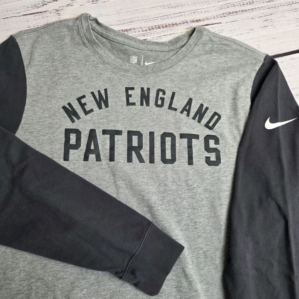 Nike Team NFL New England‎ Patriots Heavy Long Sleeve Shirt Mens Medium Gray